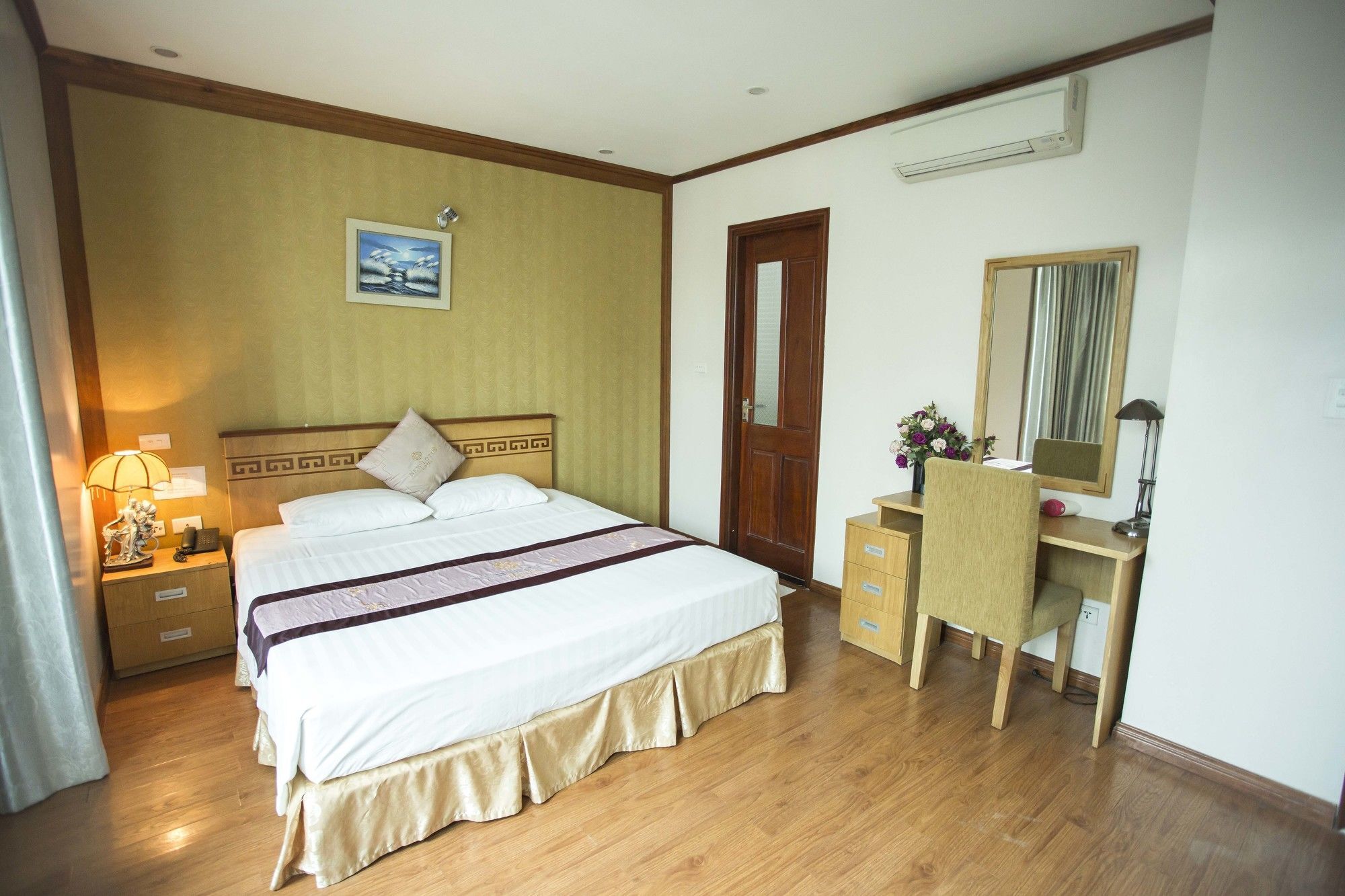 New Lotus Hotel Ханой Экстерьер фото